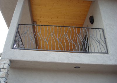 Modern Avant Garde patio guard railing