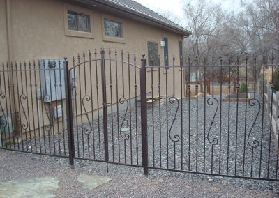 Fencing with man gate
